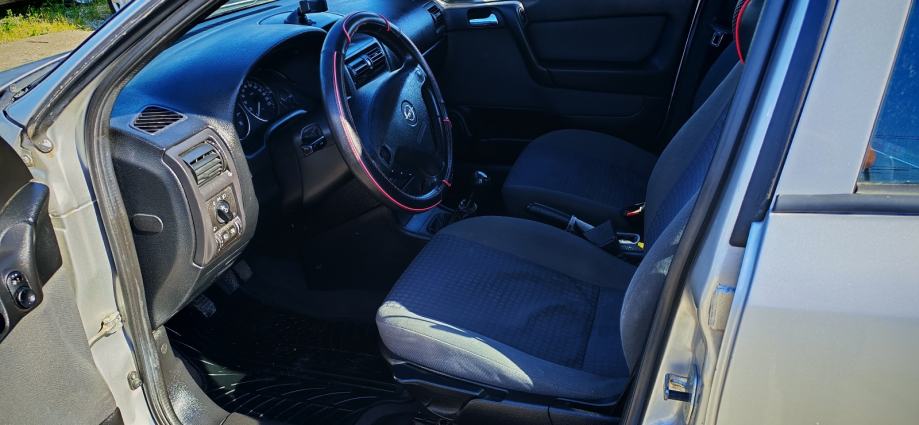Opel Astra 1,4 ** ODLIČNO STANJE,KLIMA**, fotografija 16