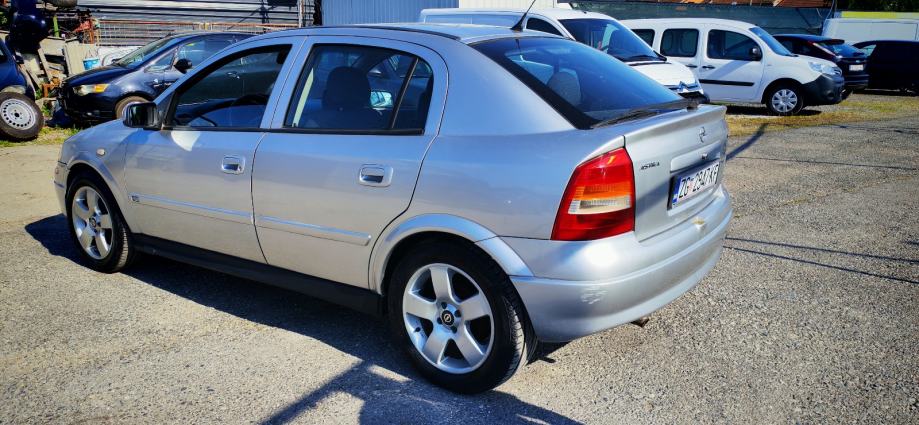 Opel Astra 1,4 ** ODLIČNO STANJE,KLIMA**, fotografija 6
