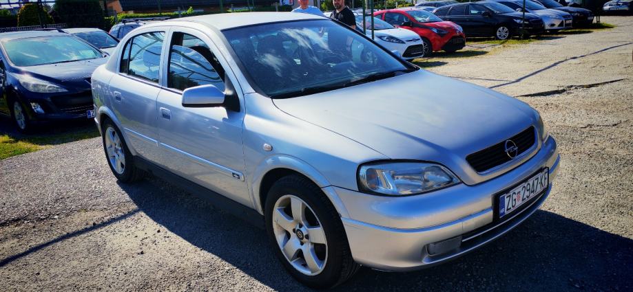 Opel Astra 1,4 ** ODLIČNO STANJE,KLIMA**, fotografija 11