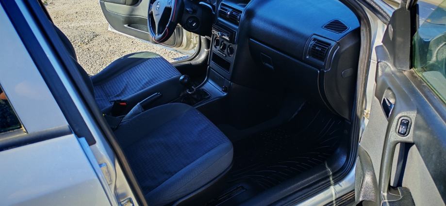 Opel Astra 1,4 ** ODLIČNO STANJE,KLIMA**, fotografija 20