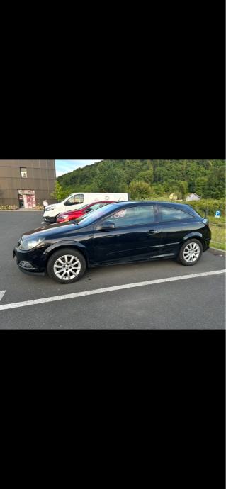Opel Astra 1,4, fotografija 3