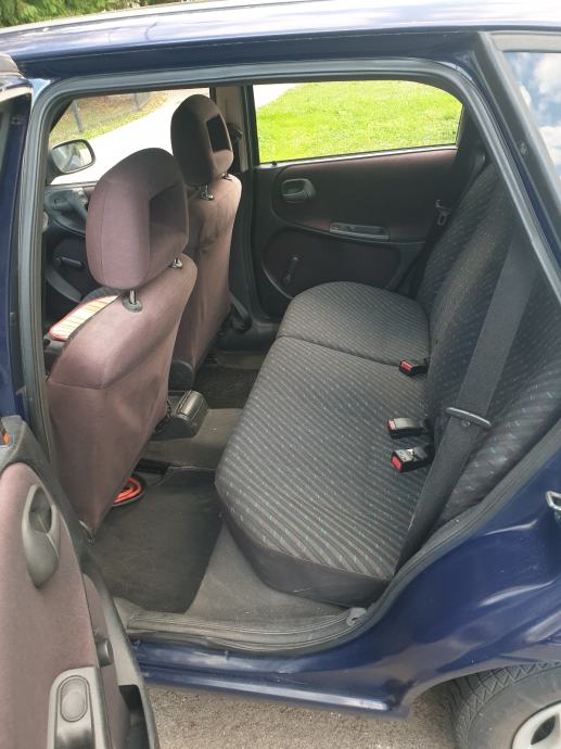 Opel Astra 1,4, fotografija 3