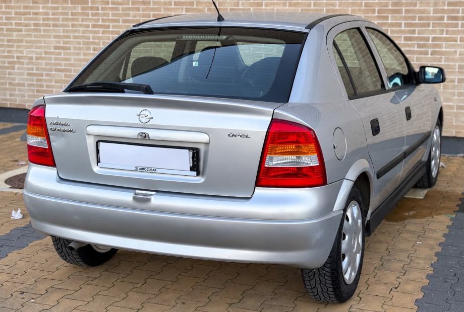 Opel Astra 1,4i•HR.AUTO•196TKM•REGISTRIRAN GODINU DANA•, fotografija 10