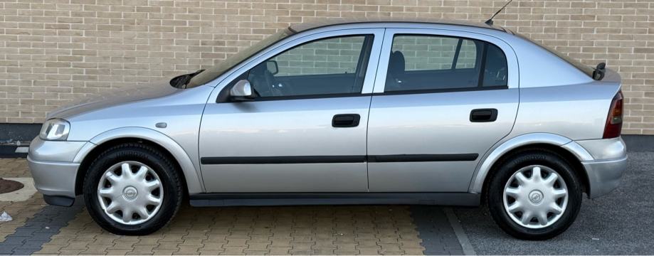 Opel Astra 1,4i•HR.AUTO•196TKM•REGISTRIRAN GODINU DANA•, fotografija 6