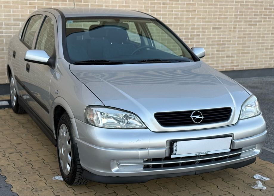 Opel Astra 1,4i•HR.AUTO•196TKM•REGISTRIRAN GODINU DANA•, fotografija 4