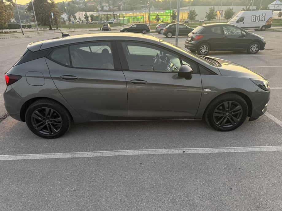 Opel Astra 1,5 D |77000km|, fotografija 7