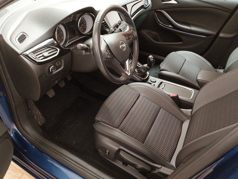 Opel Astra 1.5 D Business Elegance • Full LED, fotografija 6