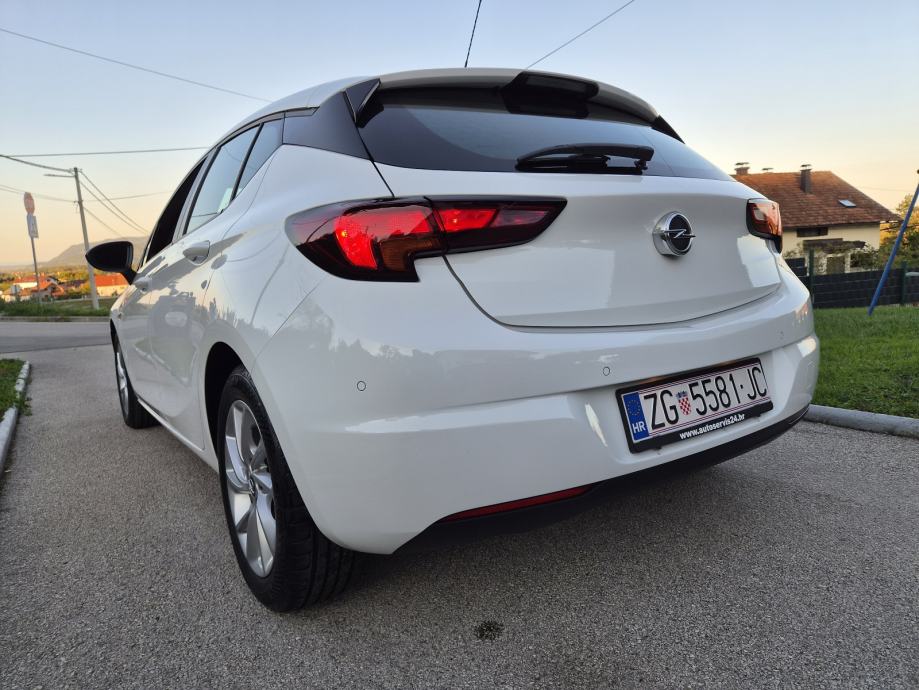 Opel Astra 1,5 D 105ks Reg.01/2027 God., fotografija 6