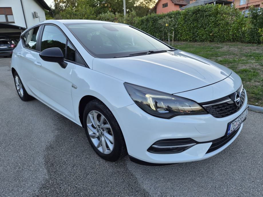 Opel Astra 1,5 D 105ks Reg.01/2027 God., fotografija 3