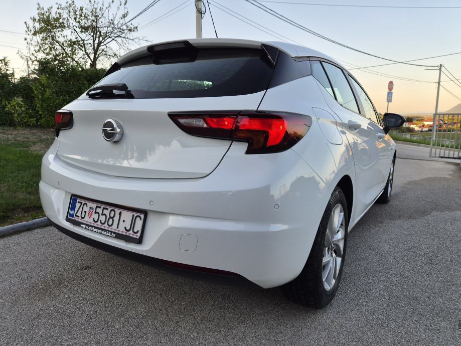 Opel Astra 1,5 D 105ks Reg.01/2027 God., fotografija 8