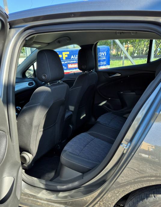 Opel Astra 1,5 D, fotografija 15