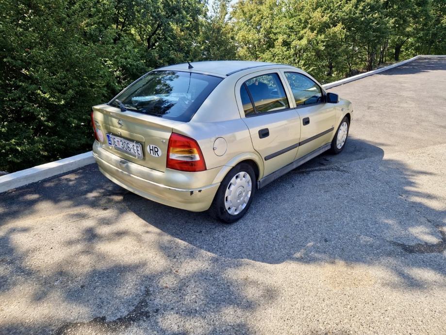 - OPEL ASTRA 1.6 / 100KS Benzinac -, fotografija 4