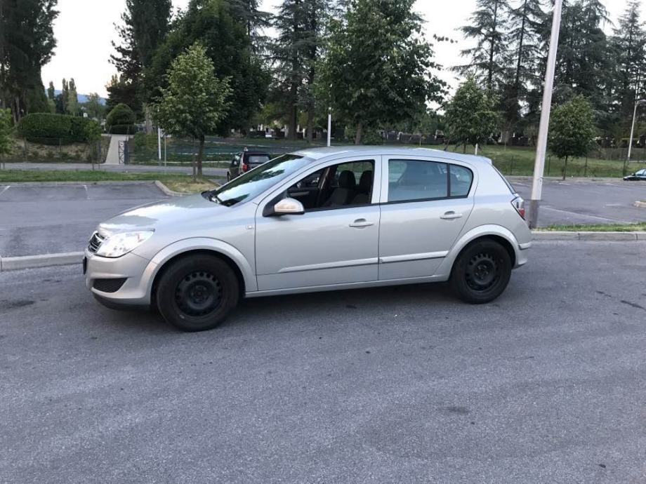 Opel Astra 1,6 16V **63000km**STVARNI KM**NIJE UVOZ**reg do 07/19