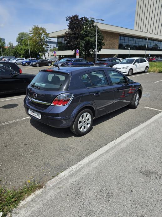 Opel Astra 1,6 16V, fotografija 11