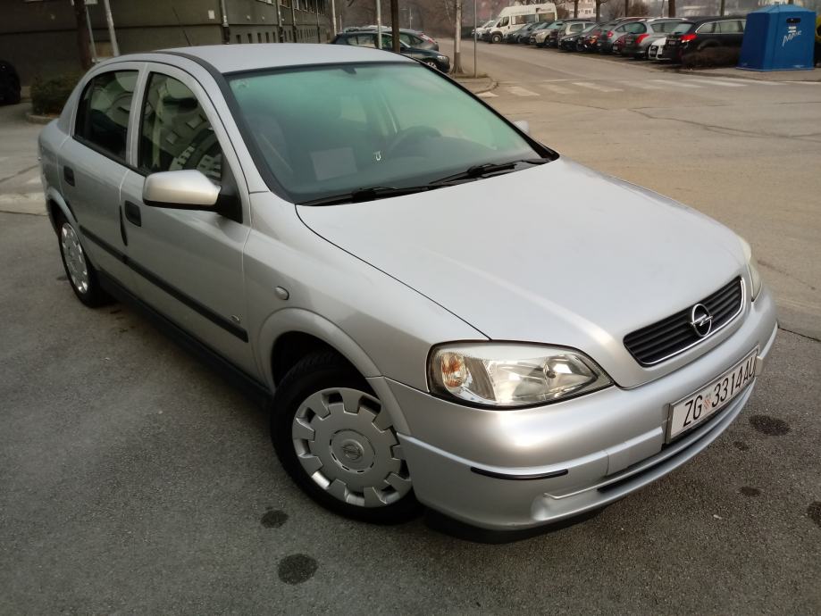 Opel astra 2004