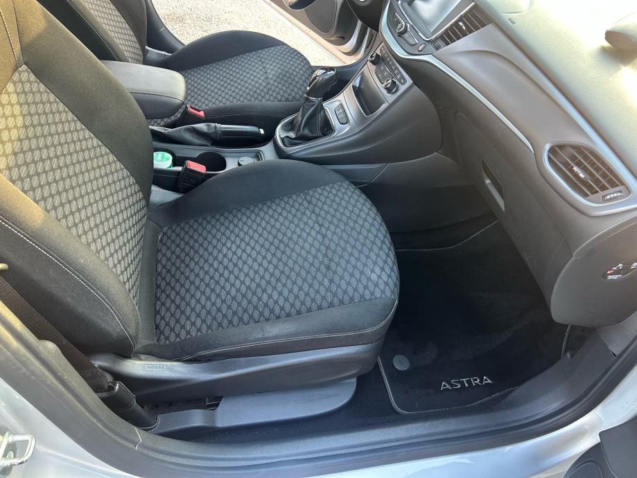 Opel Astra 1,6,Cdti*2017,god**Nije uvoz!!, fotografija 9