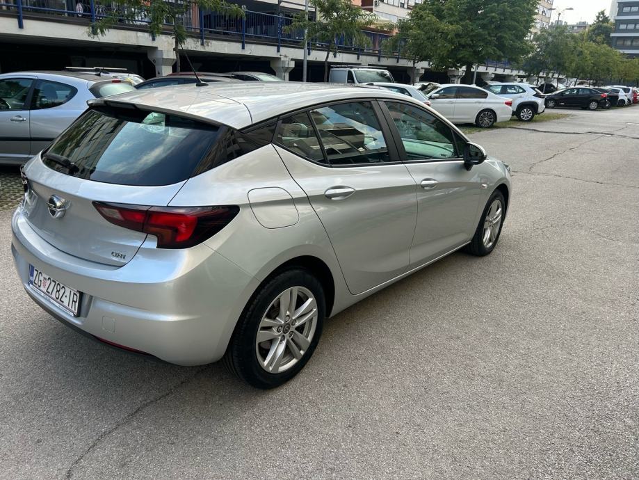 Opel Astra 1,6,Cdti*2017,god**Nije uvoz!!, fotografija 5