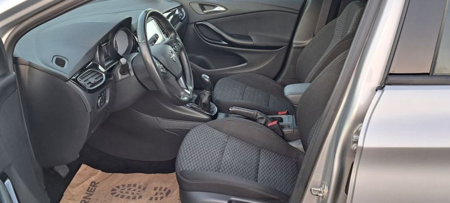 Opel Astra 1.6 CDTI Active, fotografija 13