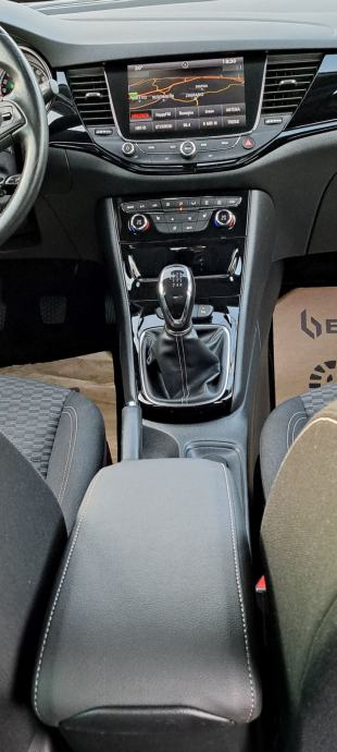 Opel Astra 1.6 CDTI Active, fotografija 17