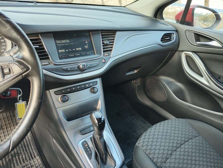 Opel Astra 1.6 CDTI automatik, fotografija 9