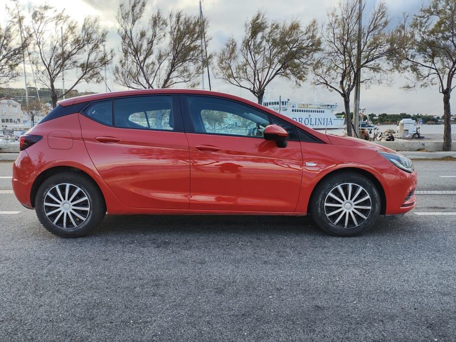 Opel Astra 1.6 CDTI automatik, fotografija 4