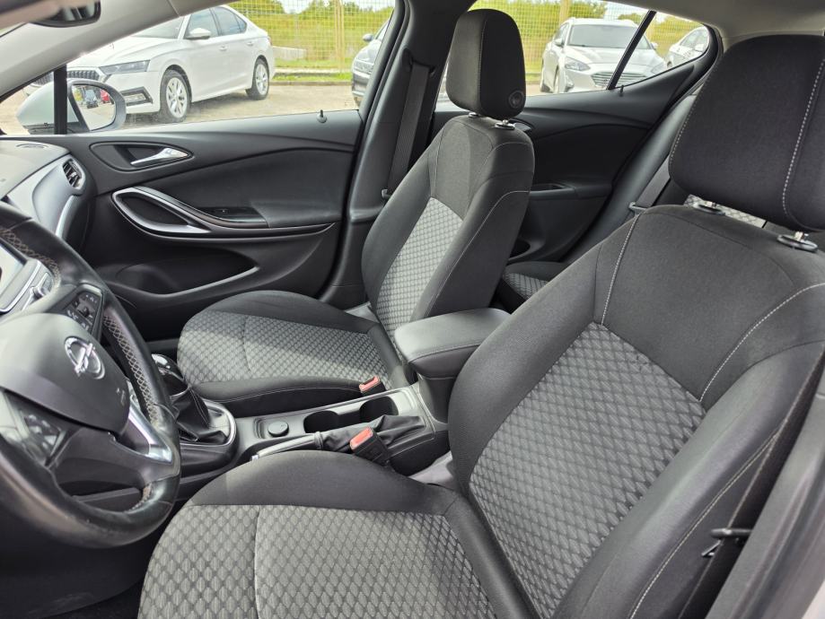 Opel Astra 1.6 CDTI*HR VOZILO *PRVI VLASNIK *SERVISNA *KARTICE 36 RATA, fotografija 13