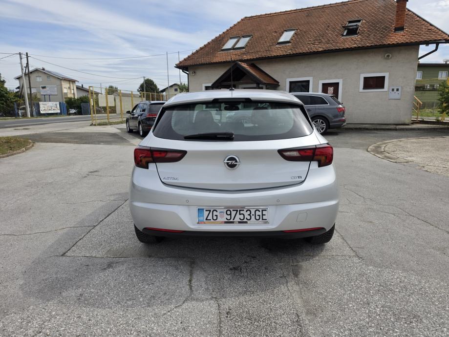 Opel Astra 1.6 CDTI*HR VOZILO *PRVI VLASNIK *SERVISNA *KARTICE 36 RATA, fotografija 8