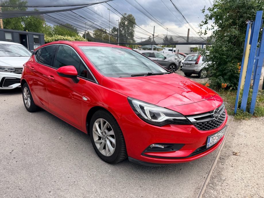 Opel Astra 1.6 CDTI Innovation – LED MATRIX / KOŽA / KAMERA, fotografija 4