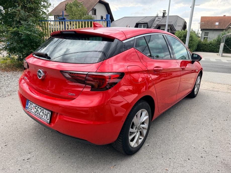 Opel Astra 1.6 CDTI Innovation – LED MATRIX / KOŽA / KAMERA, fotografija 6