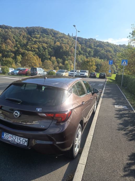 Opel Astra 1.6 CDTI u odličnom stanju!, fotografija 5