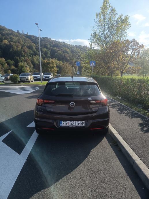 Opel Astra 1.6 CDTI u odličnom stanju!, fotografija 3