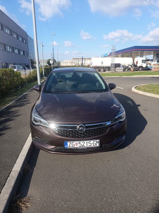 Opel Astra 1.6 CDTI u odličnom stanju!, fotografija 13