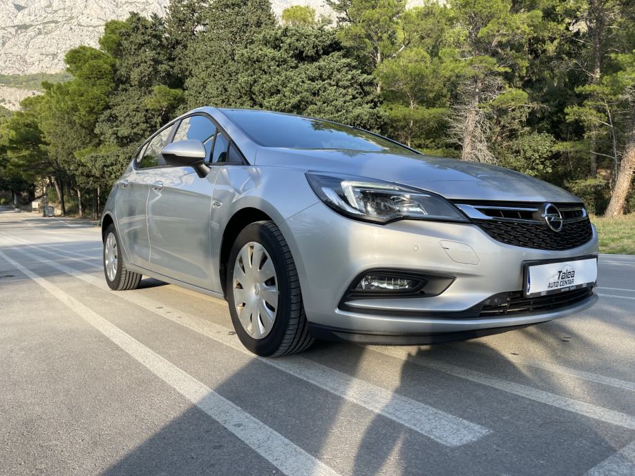 Opel Astra 1,6 CDTI ENJOY - U PDV-U - REGISTRIRANA - PARK SENZORI