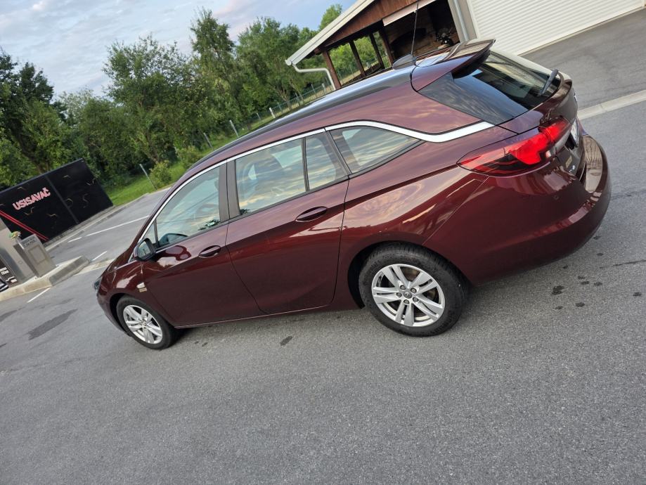 Opel Astra 1.6 CDTI, fotografija 5
