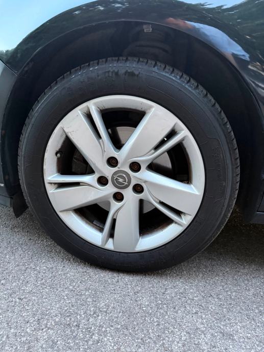Opel Astra J 1,6 CDTI, fotografija 7