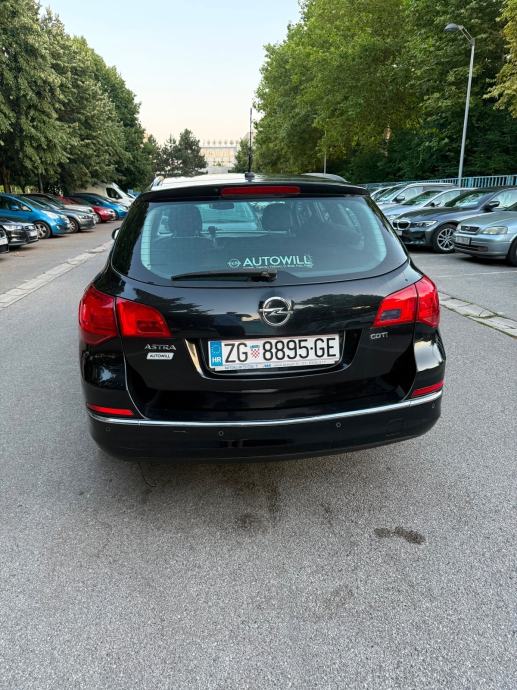 Opel Astra J 1,6 CDTI, fotografija 8