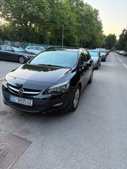Opel Astra J 1,6 CDTI, fotografija 10