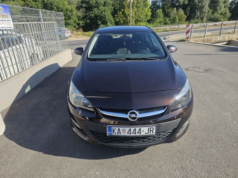 Opel Astra 1,6 CDTI, fotografija 4