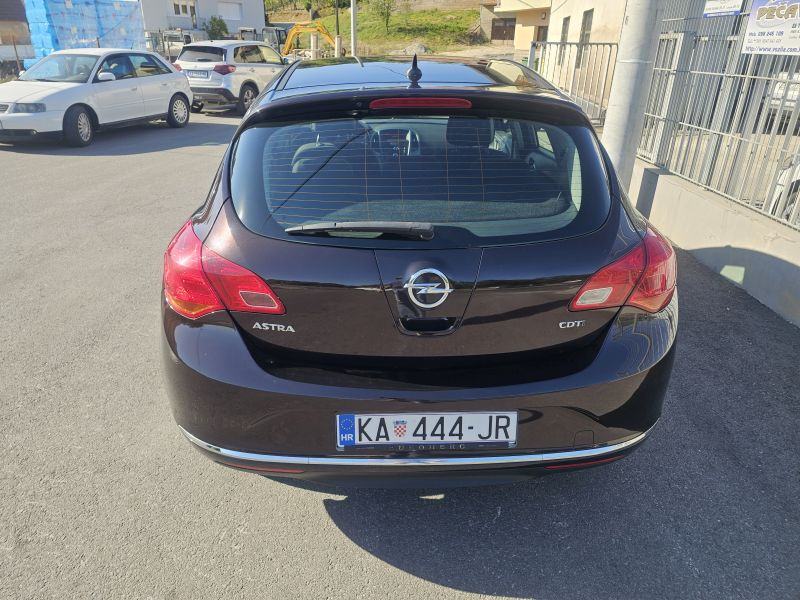 Opel Astra 1,6 CDTI, fotografija 5