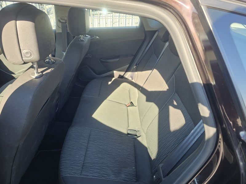 Opel Astra 1,6 CDTI, fotografija 13