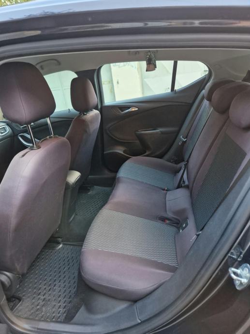 Opel Astra 1.6 CDTI čitaj oglas, fotografija 13