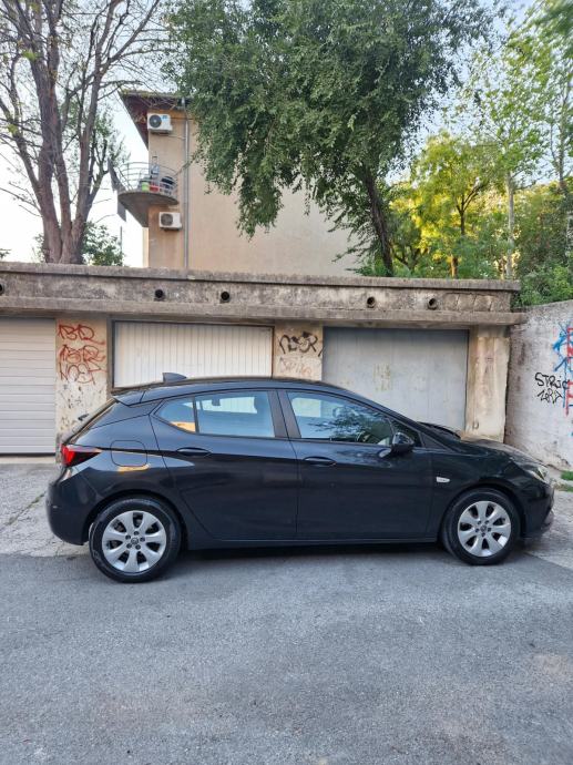 Opel Astra 1.6 CDTI čitaj oglas, fotografija 5