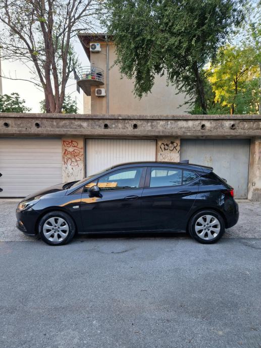 Opel Astra 1.6 CDTI čitaj oglas, fotografija 4