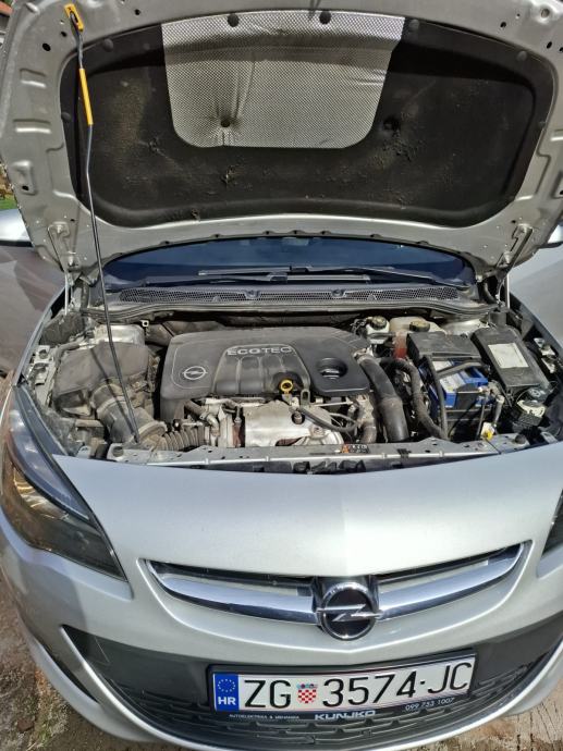 Opel Astra 1,6 CDTI, fotografija 5