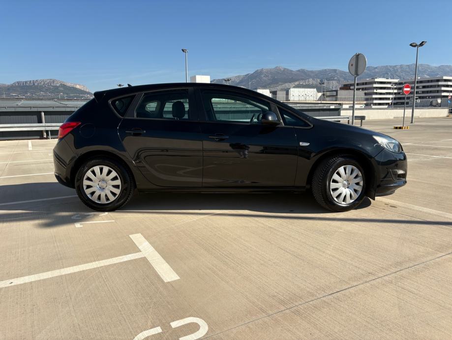 OPEL ASTRA 1.6 CDTI, fotografija 3