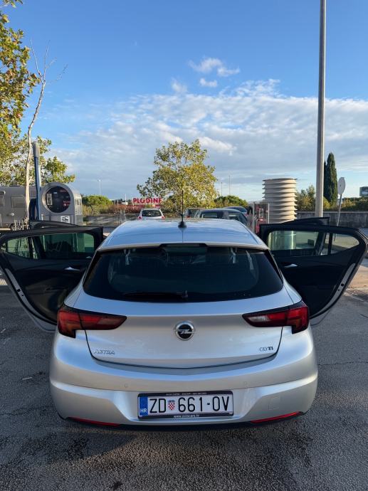 Opel Astra 1,6 CDTI, fotografija 4