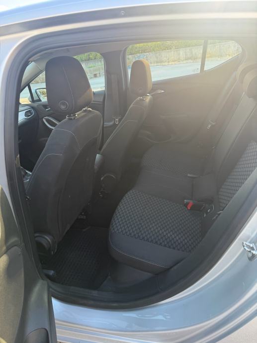 Opel Astra 1,6 CDTI, fotografija 5