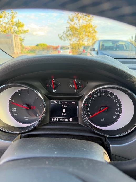 Opel Astra 1,6 CDTI, fotografija 7