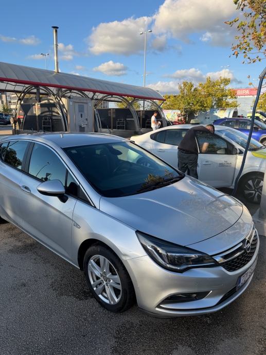 Opel Astra 1,6 CDTI, fotografija 11