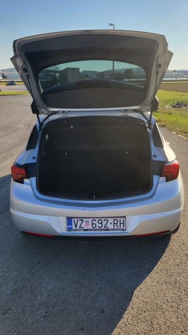 Opel Astra 1,6 CDTI, SPORT 100 kw, fotografija 13
